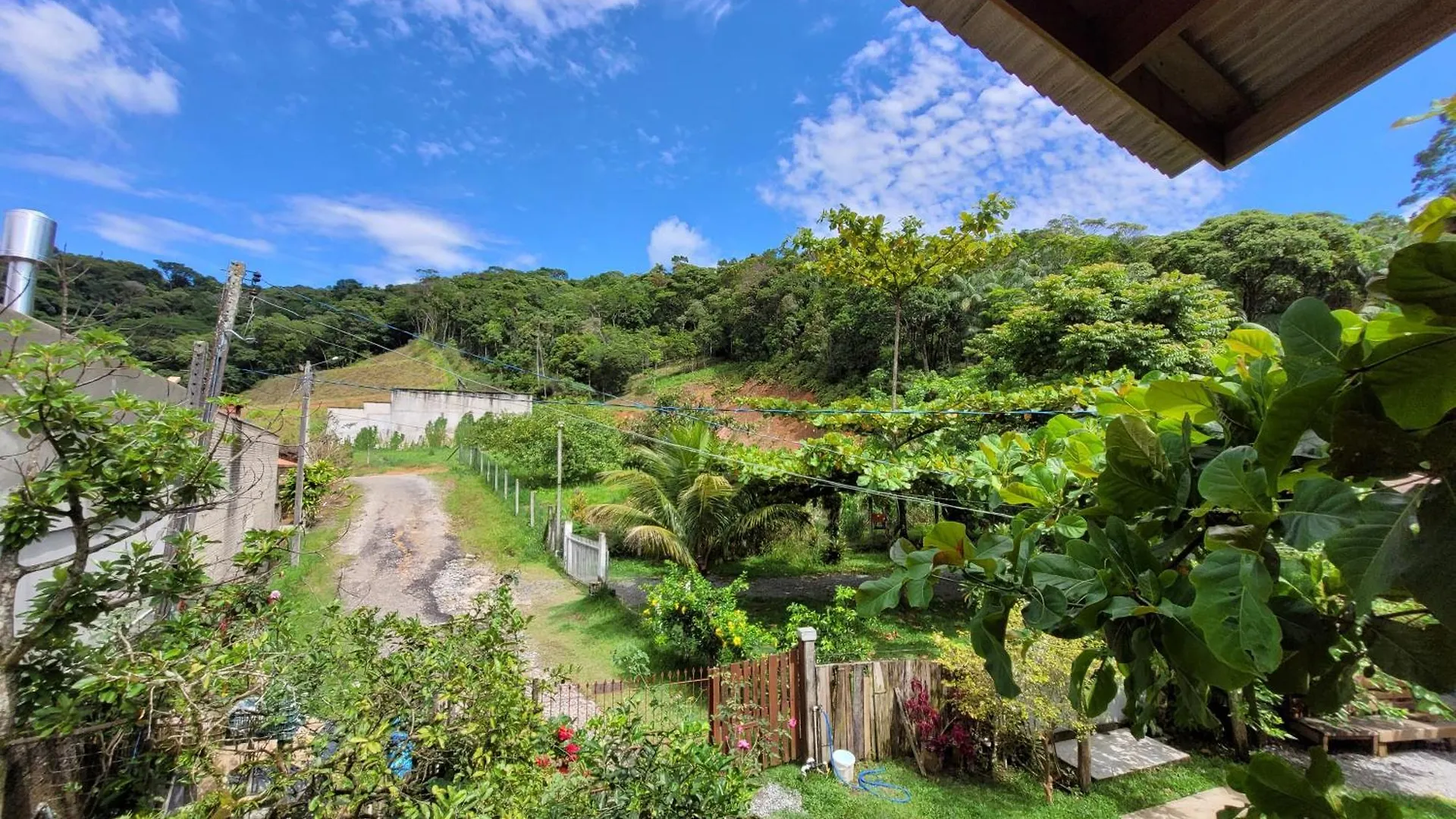 Casa Na Arvore Refugio Proximo Ao Centro De Itapema Brazil